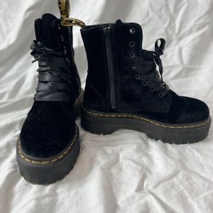 Dr Martens Jadon 8 eye Black Velvet